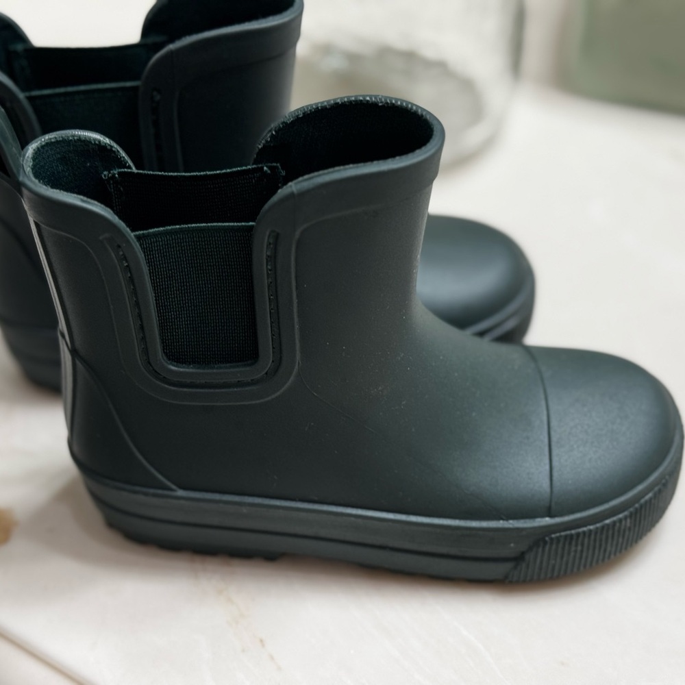 GAP Kids Charcoal Waterproof Boots